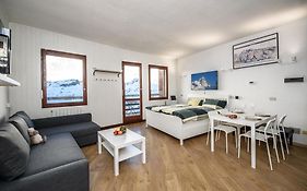 Erikzang - Cervinia Ski In Ski Out Apartments